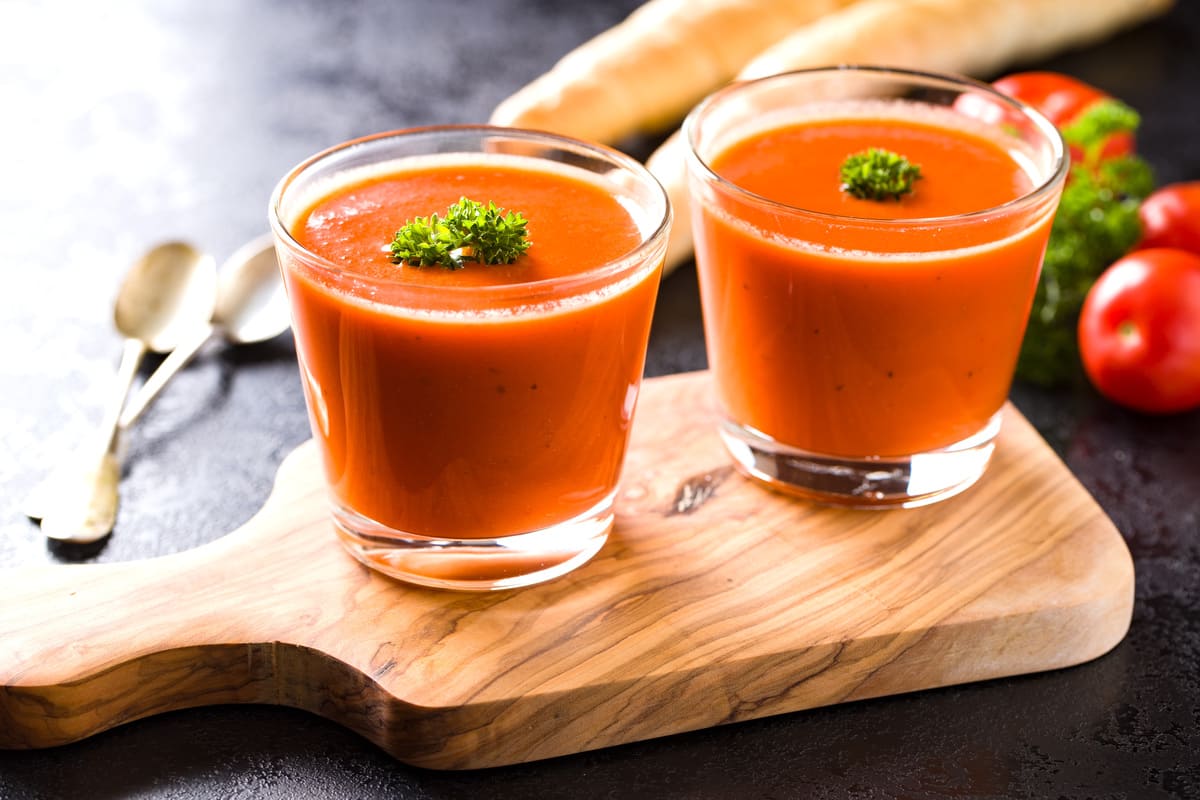 Experience the authentic Spanish food with Sazón’s local cooks: gazpacho