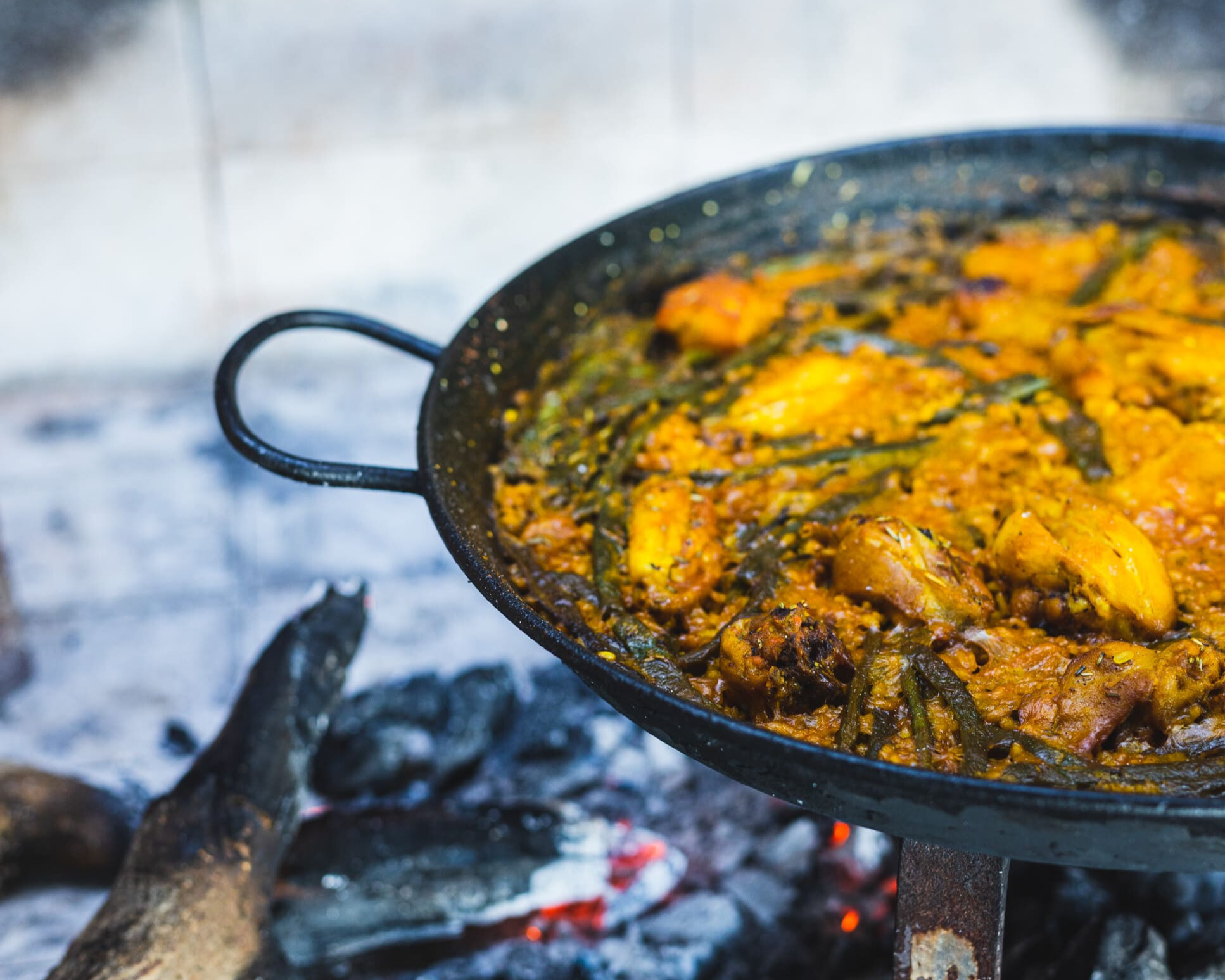 Authentic wood-fired Valencian paella