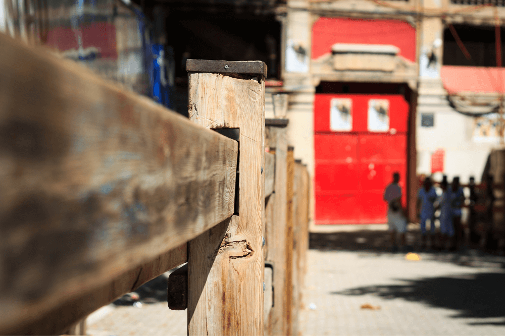 bull-barrier-sanfermines